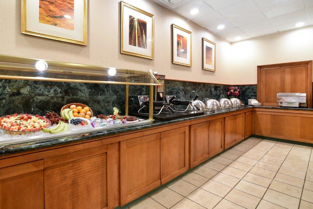 פורטלנד Clarion Hotel Airport מראה חיצוני תמונה