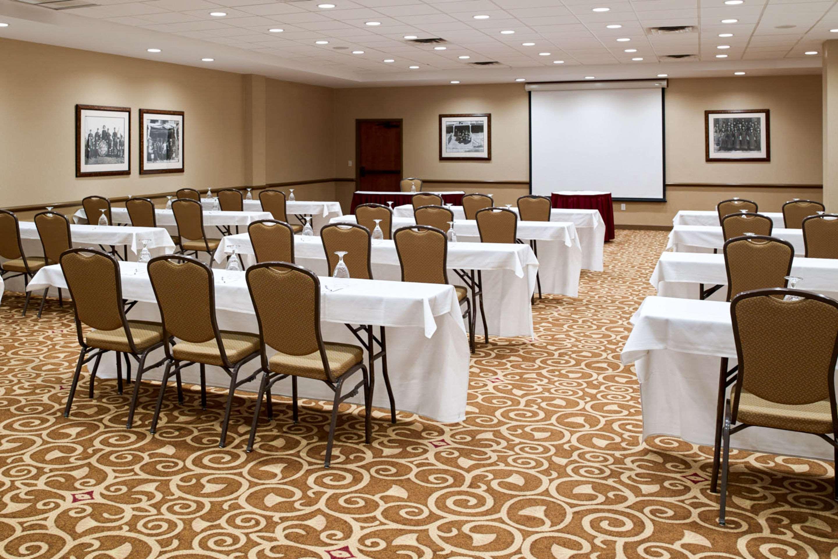פורטלנד Clarion Hotel Airport מראה חיצוני תמונה